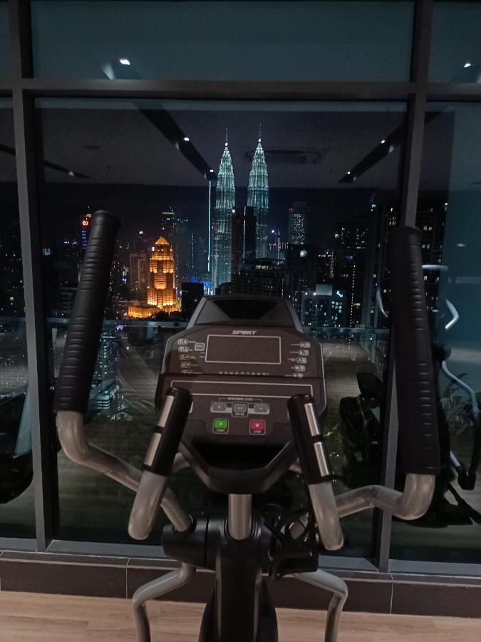 Lx 39A Balcony Klcc View 1 Bedroom Infinity Pool Kuala Lumpur Bagian luar foto