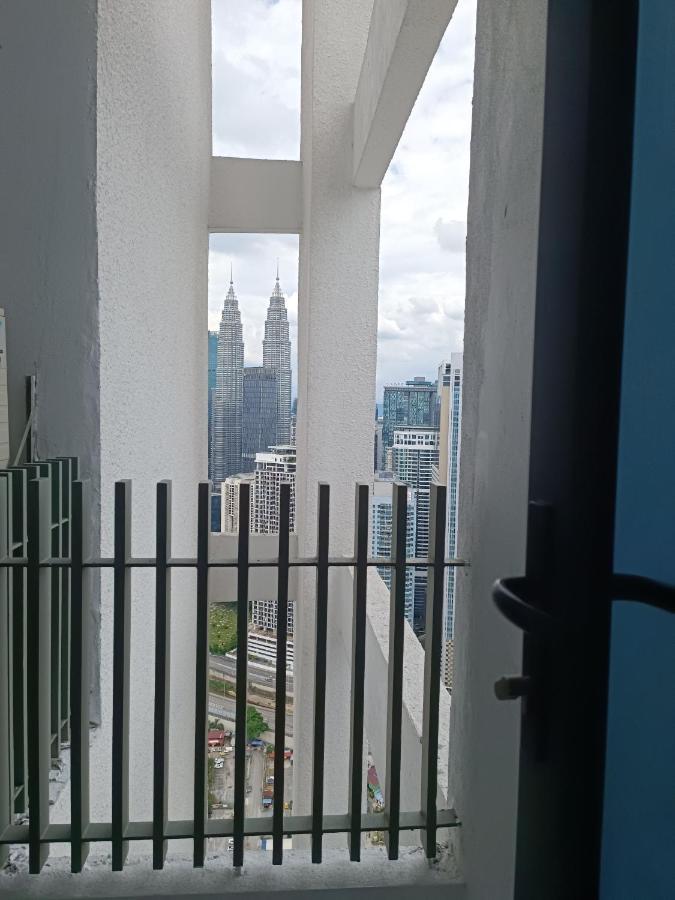 Lx 39A Balcony Klcc View 1 Bedroom Infinity Pool Kuala Lumpur Bagian luar foto