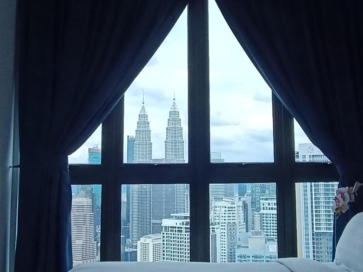 Lx 39A Balcony Klcc View 1 Bedroom Infinity Pool Kuala Lumpur Bagian luar foto